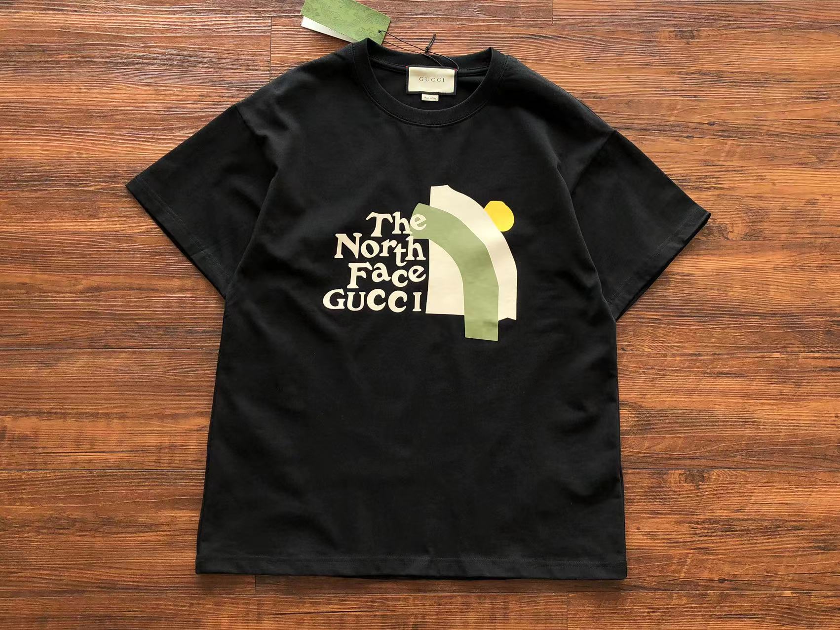 Best Replica Gucci x The North Face T-shirt - Colareps