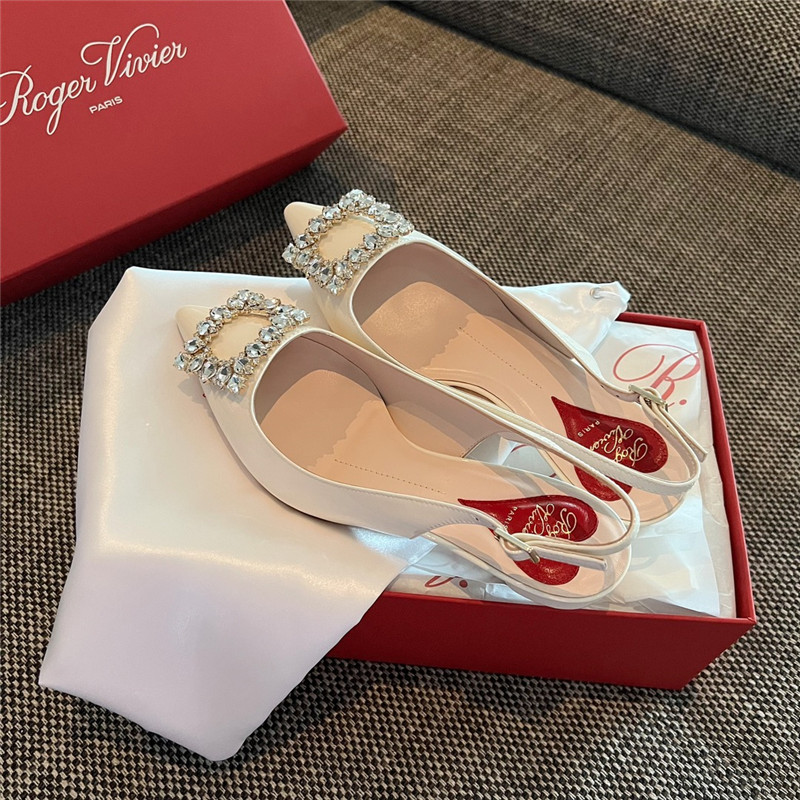 Best Replica Roger vivier new side drill buckle high heels - Colareps