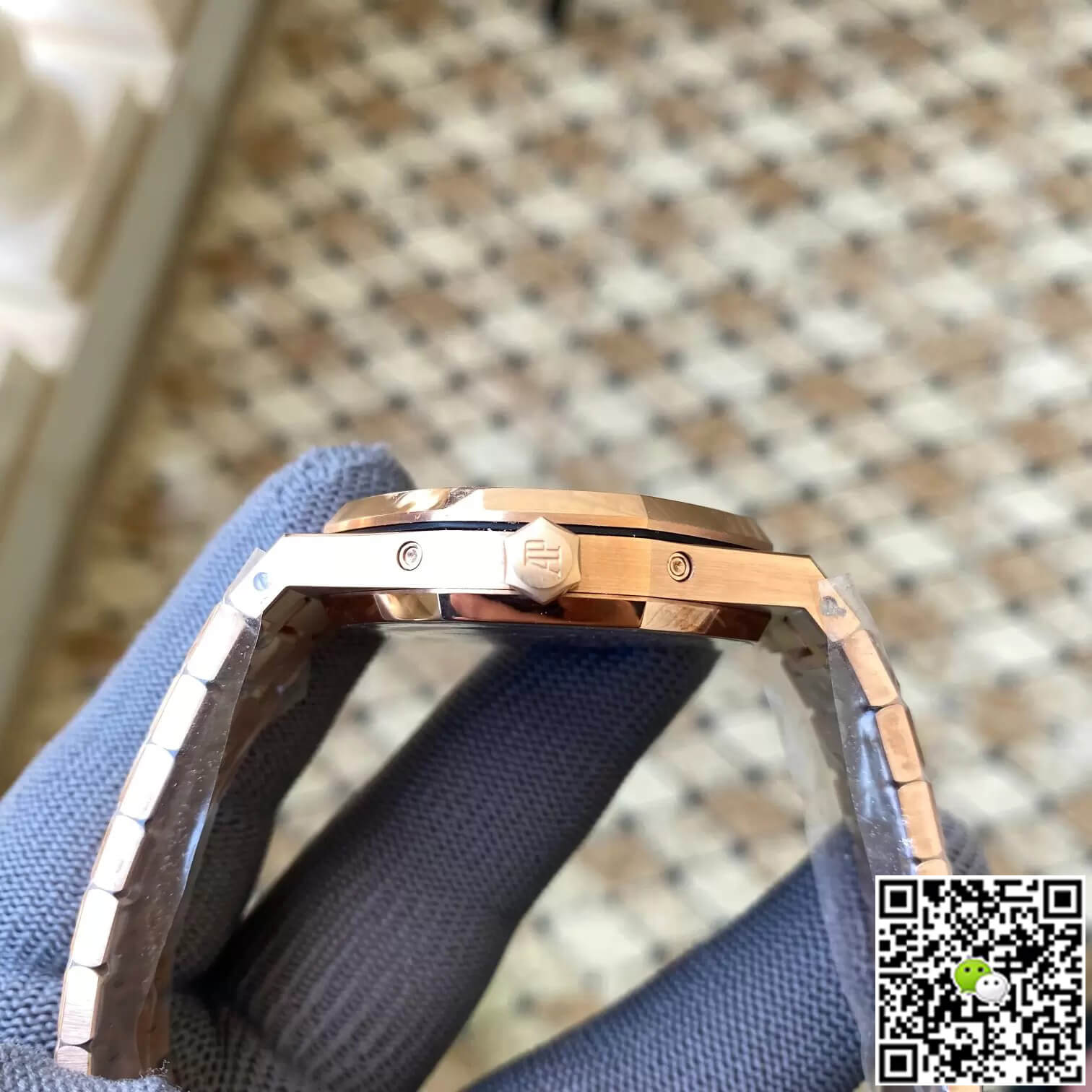 Best Replica Replica Audemars Piguet Royal Oak 26584OR.OO.1220OR.01 1:1 Best Edition APS Factory Gold Dial - Colareps