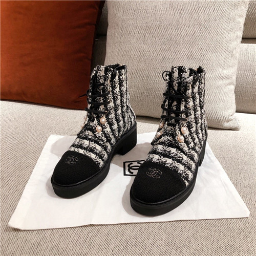 Best Replica chanel ankle boots with chain - Colareps