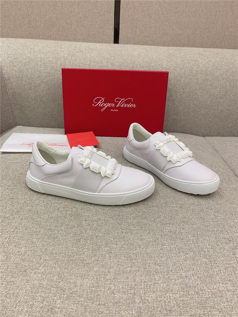 Best Replica Roger vivier new diamond buckle casual shoes - Colareps