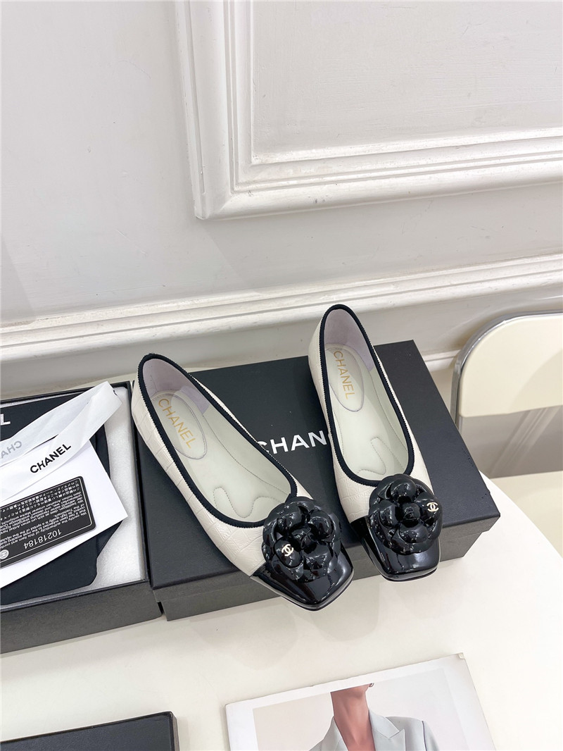 Best Replica Chanel catwalk style camellia shoes - Colareps