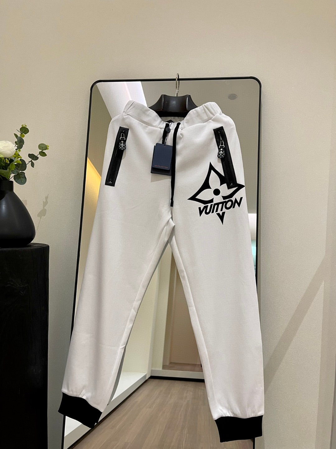 Best Replica Louis Vuitton Sweatpants - Colareps