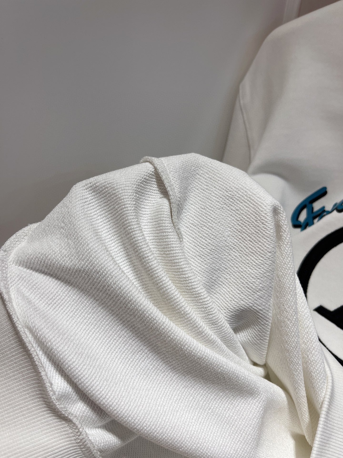 Best Replica Louis Vuitton Sweatshirt - Colareps