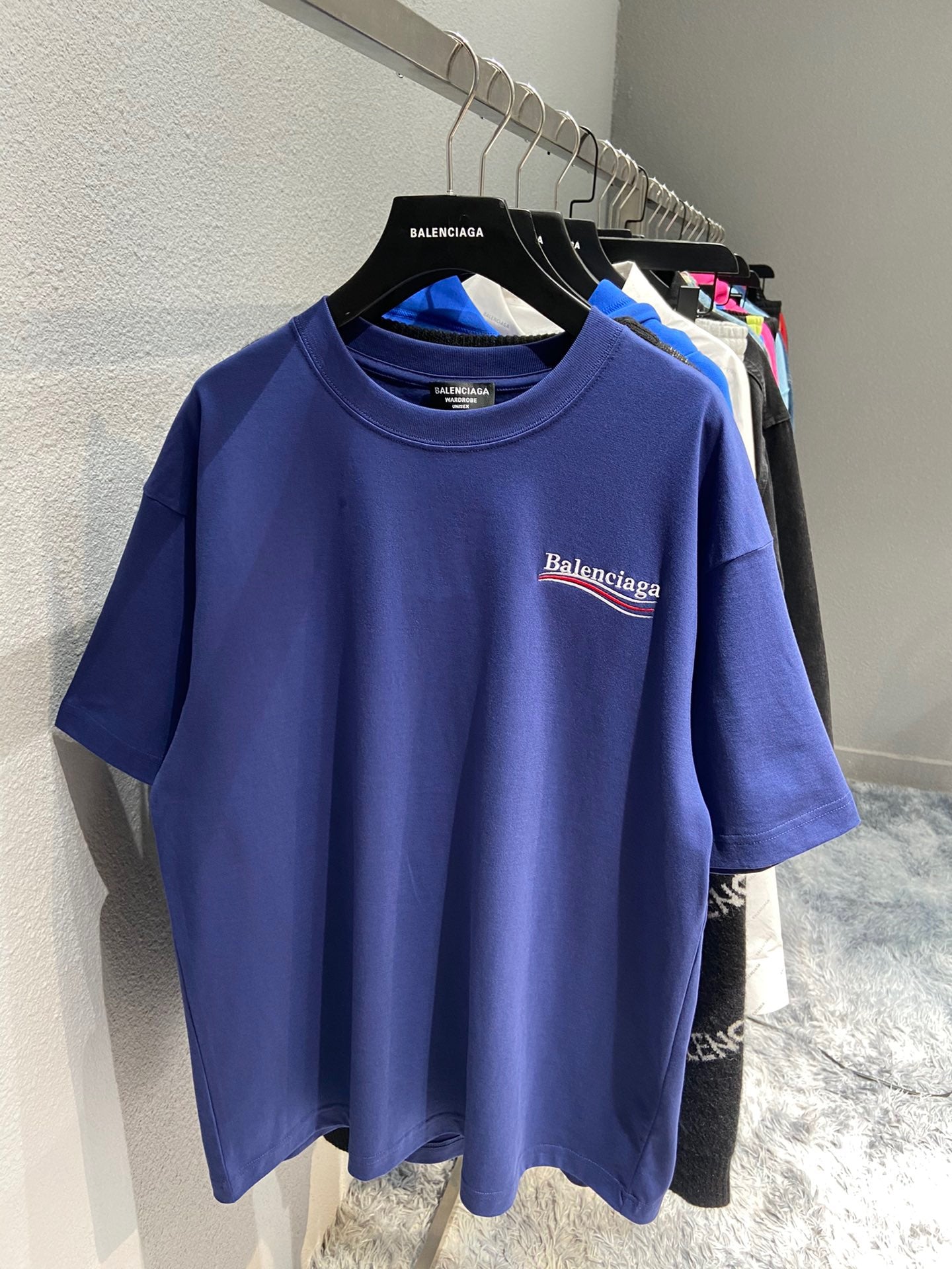 Best Replica Balenciaga T-shirt - Colareps
