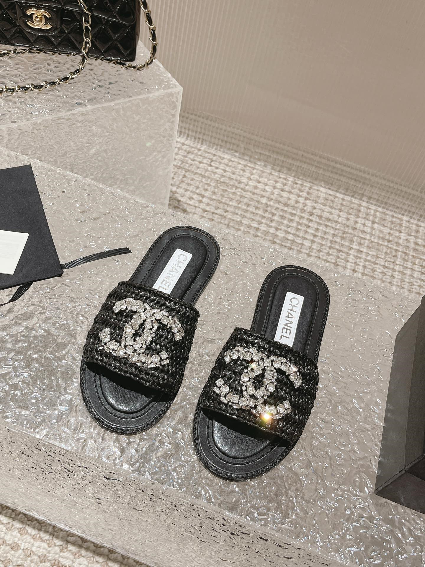 Best Replica Chanel rhinestone woven slippers - Colareps