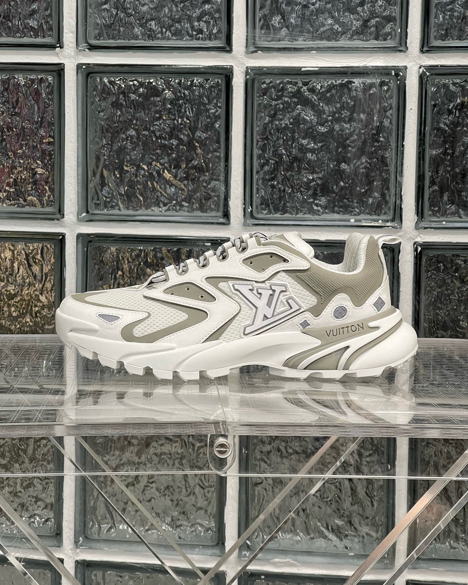 Best Replica Louis Vuitton Runner Tatic Sneaker - Colareps