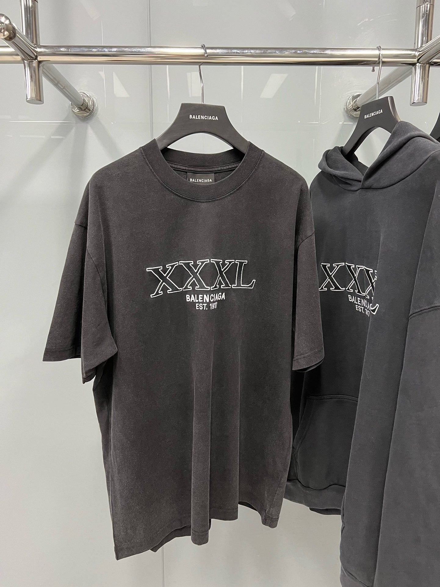 Best Replica Balenciaga T-shirt - Colareps