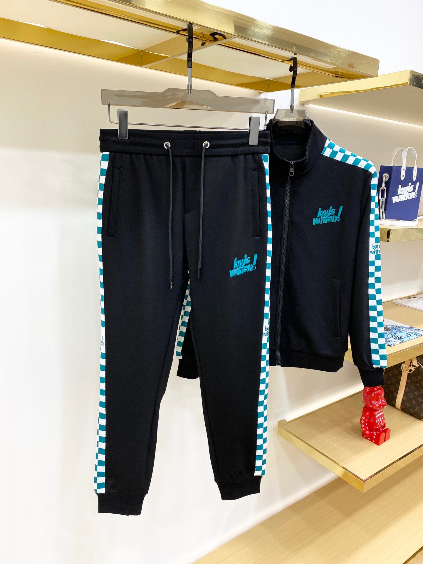 Best Replica Louis Vuitton Jacket + Pants Set - Colareps