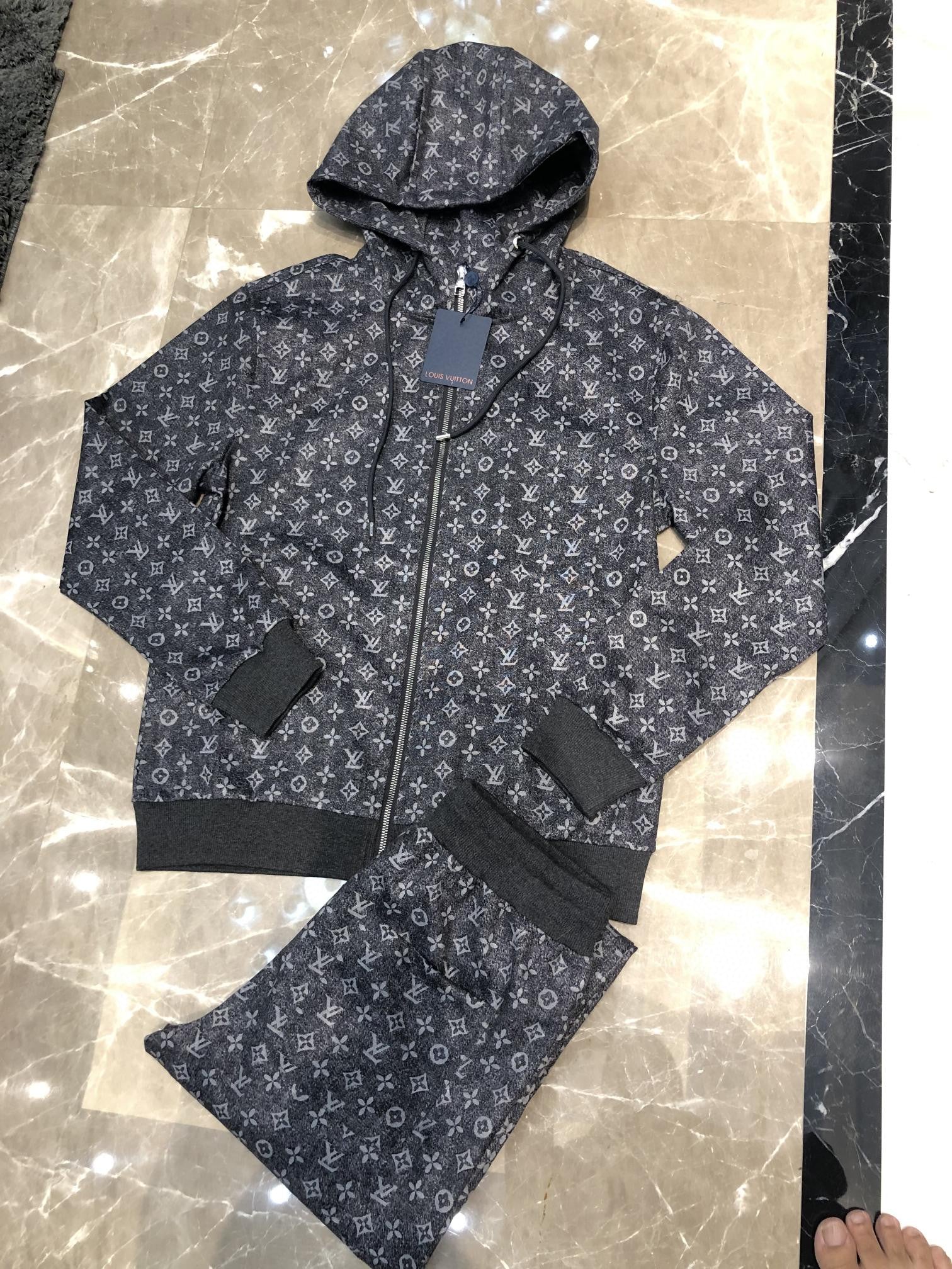 Best Replica Louis Vuitton Jacket + Pants Set - Colareps