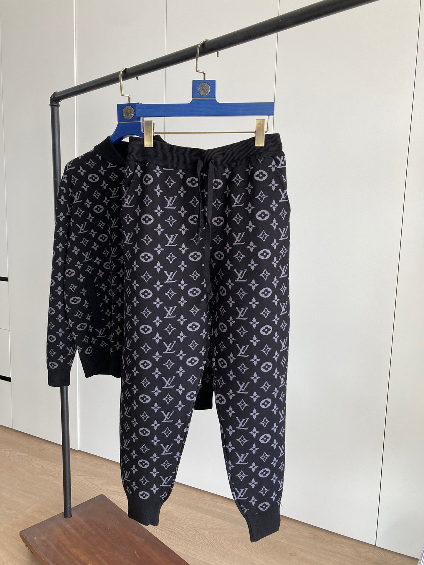 Best Replica Louis Vuitton Sweatpants - Colareps