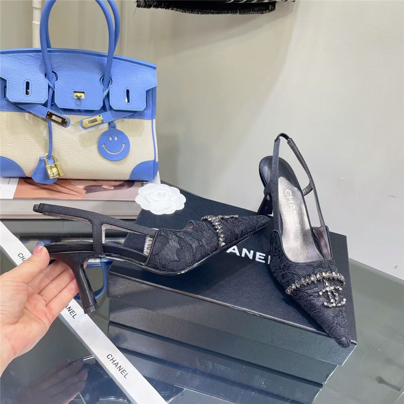 Best Replica Chanel Pearl Double C Pendant Diamond Shoes - Colareps