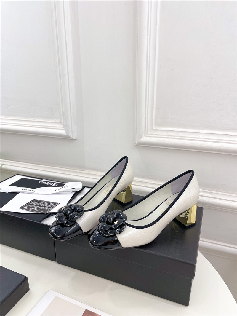 Best Replica Chanel catwalk style camellia shoes - Colareps