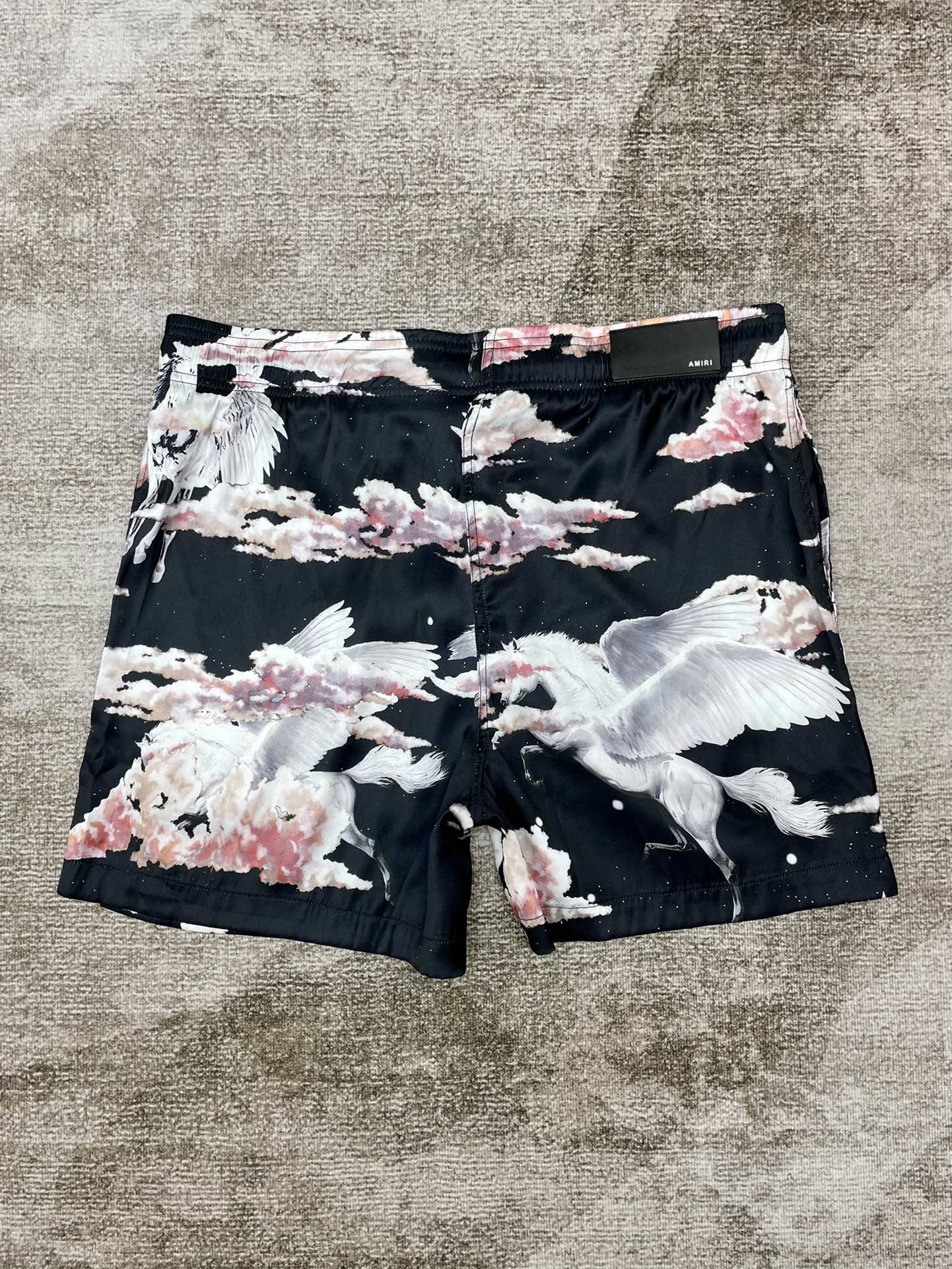 Best Replica 1:1 quality version Pegasus running through clouds shorts - Colareps