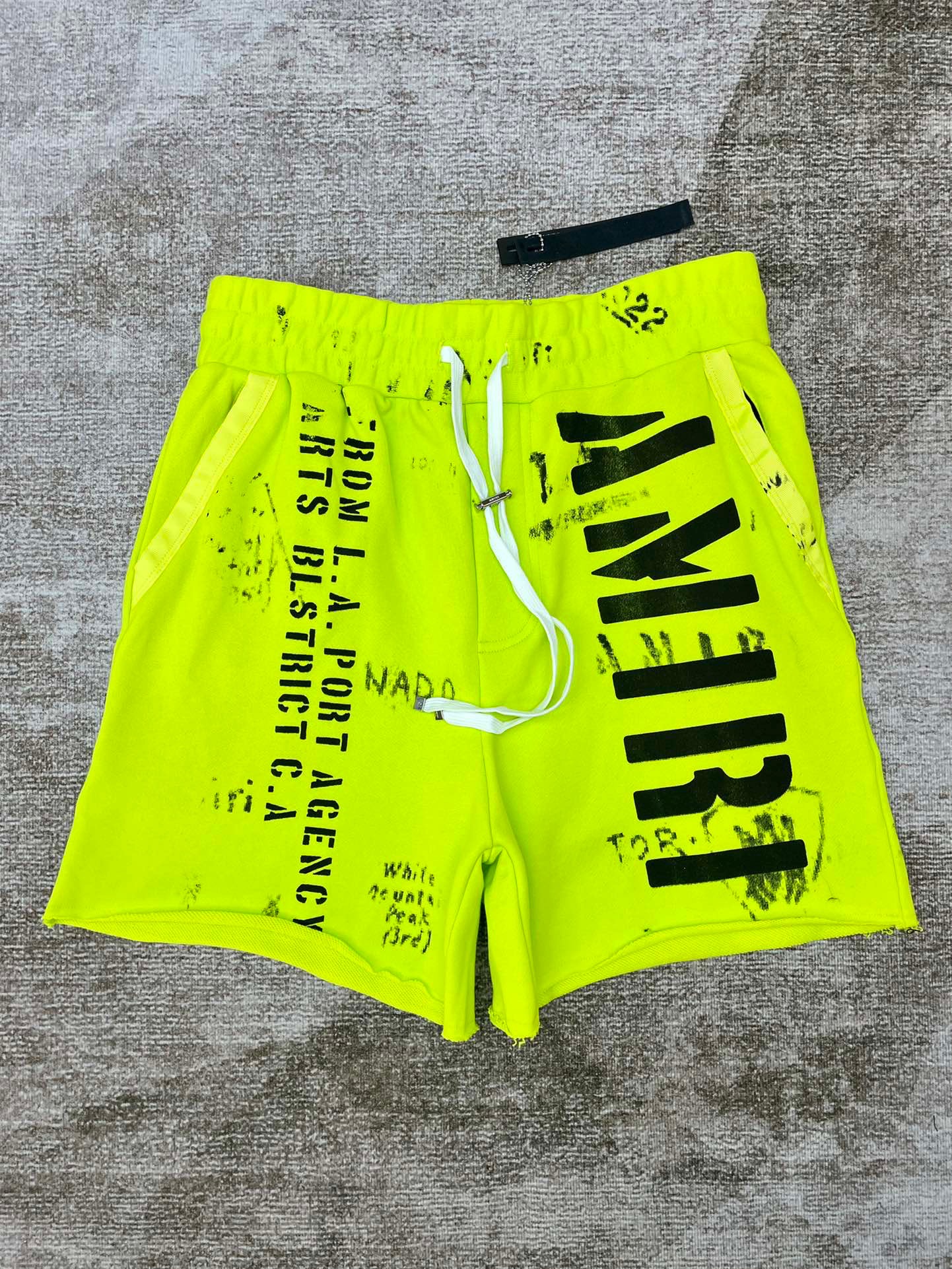 Best Replica 1:1 quality version Graffiti style large letter shorts fluorescent green - Colareps