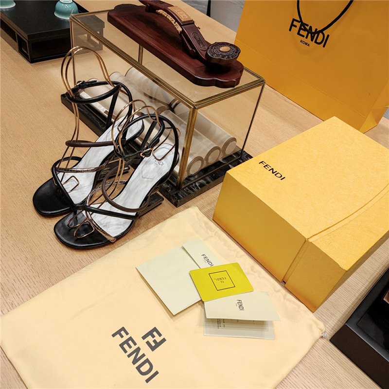 Best Replica fendi patchwork strap first pumps - Colareps