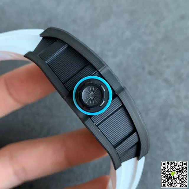 Replica Richard Mille RM055 1:1 Best Edition KV Factory V2 Carbon Fiber Rubber Strap