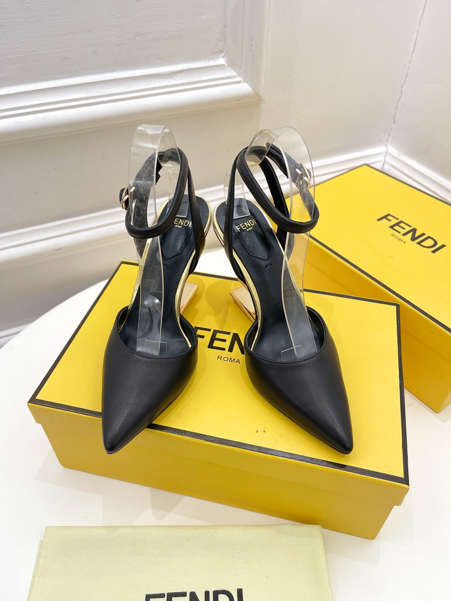 Best Replica fendi first leather high-heel sandals - Colareps