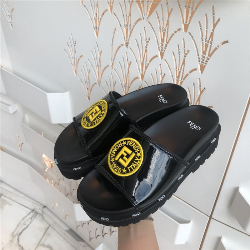 Best Replica Fendi FF logo slippers for women - Colareps