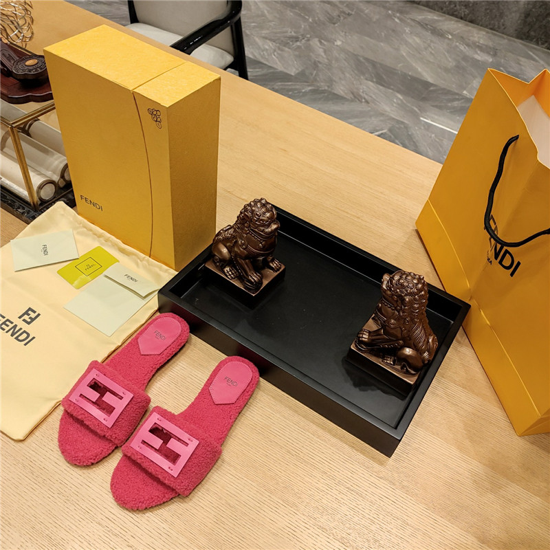 Best Replica fendi lamb wool series slippers - Colareps