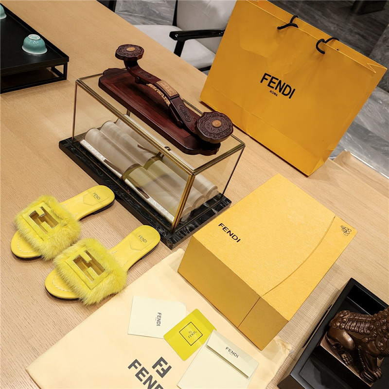 Best Replica fendi flat fur slippers - Colareps