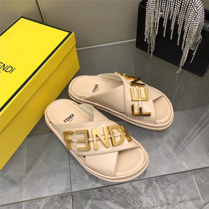 Best Replica fendi metal logo slides - Colareps
