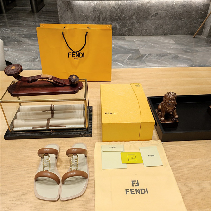 Best Replica fendi flat beach sandals - Colareps