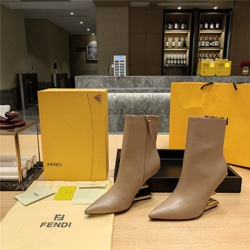Best Replica fendi pointed toe high heel ankle boots - Colareps