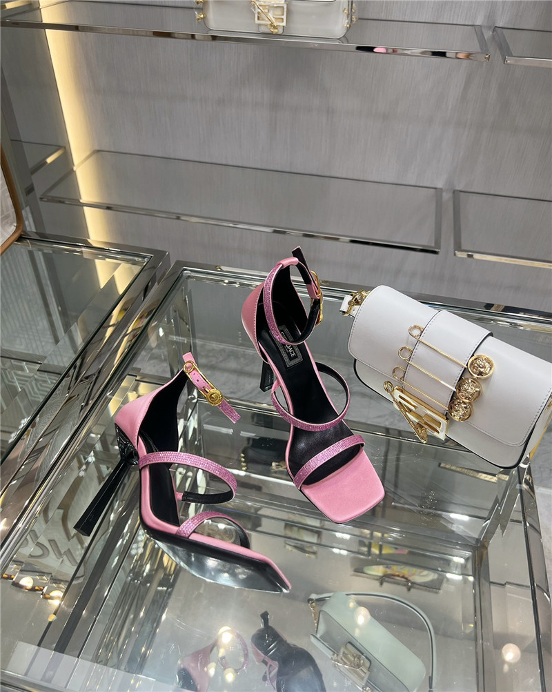 Best Replica FENDI joint catwalk show sandals - Colareps