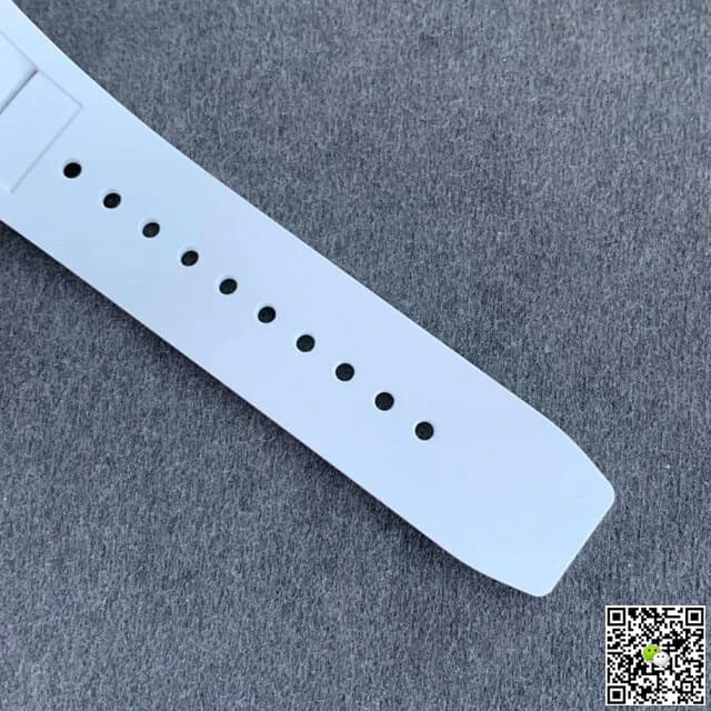 Replica Richard Mille RM055 1:1 Best Edition KV Factory V2 Carbon Fiber Rubber Strap