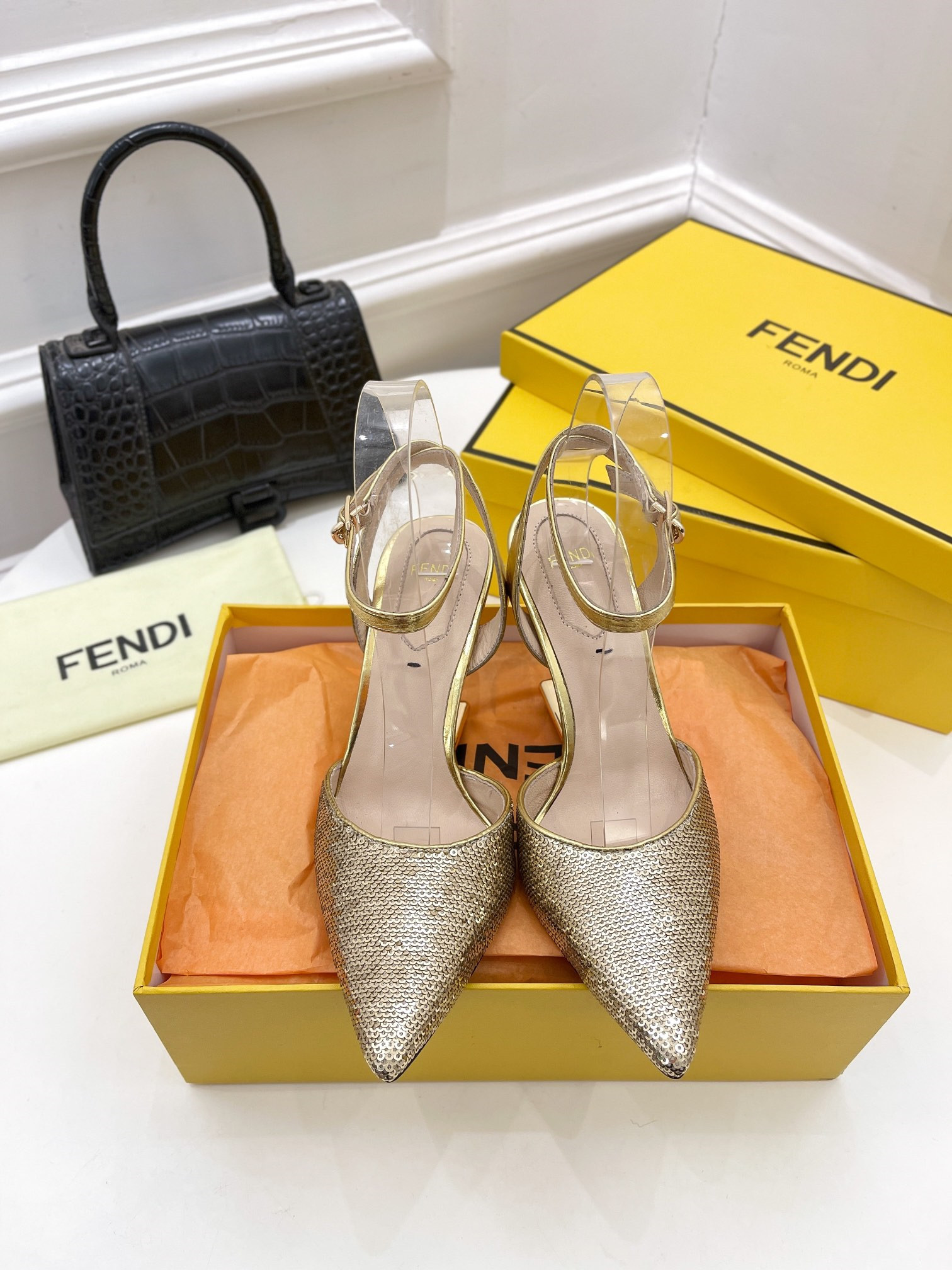 Best Replica fendi first leather high-heel sandals - Colareps