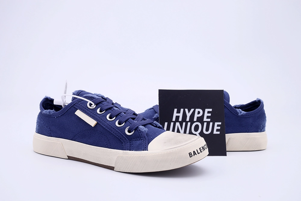 Best Replica BALENCIAGA PARIS LOW SNEAKER IN BLUE - Colareps