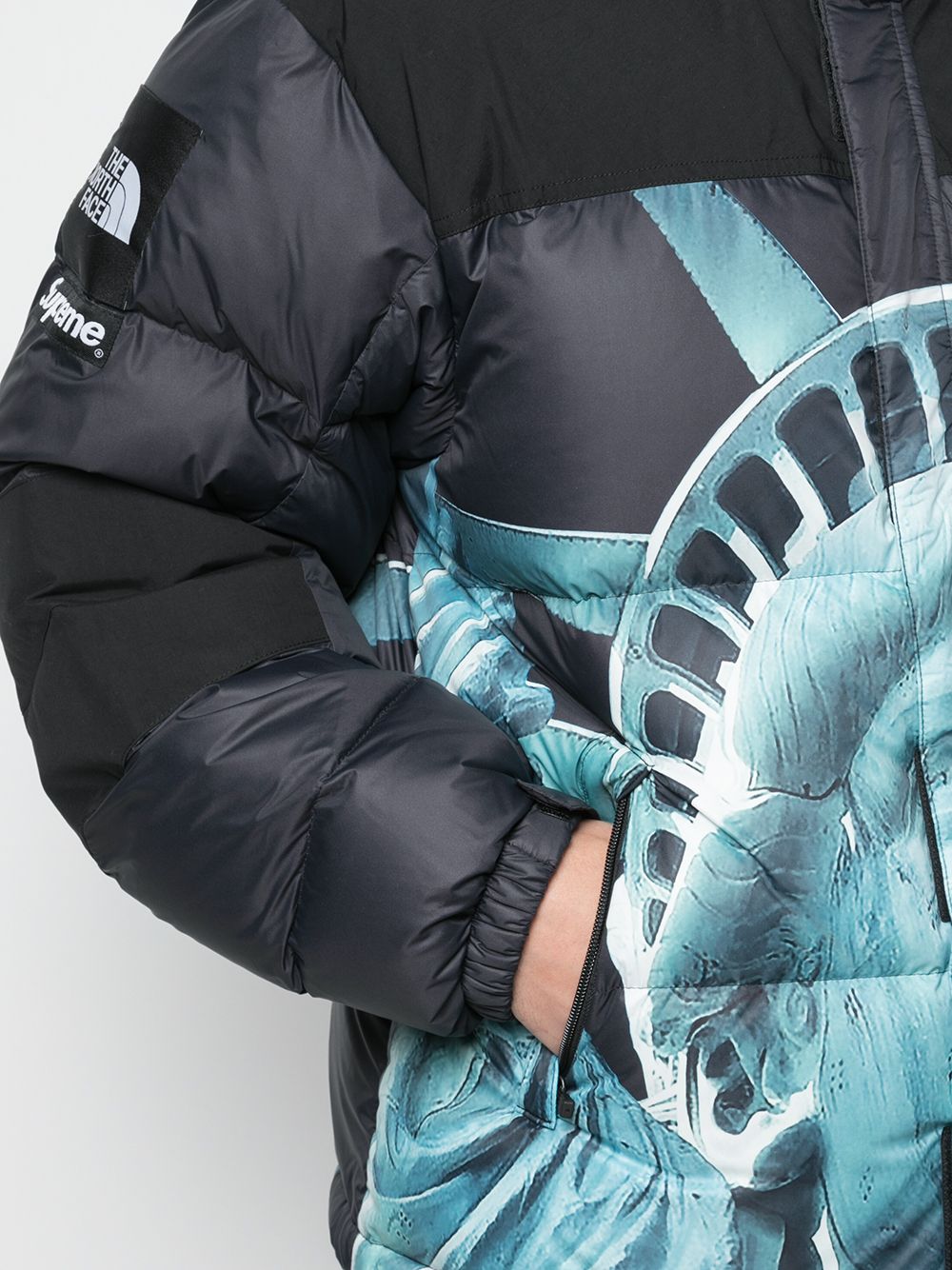 Best Replica Supreme x North Face Dupe Baltoro padded jacket - Cola - Colareps