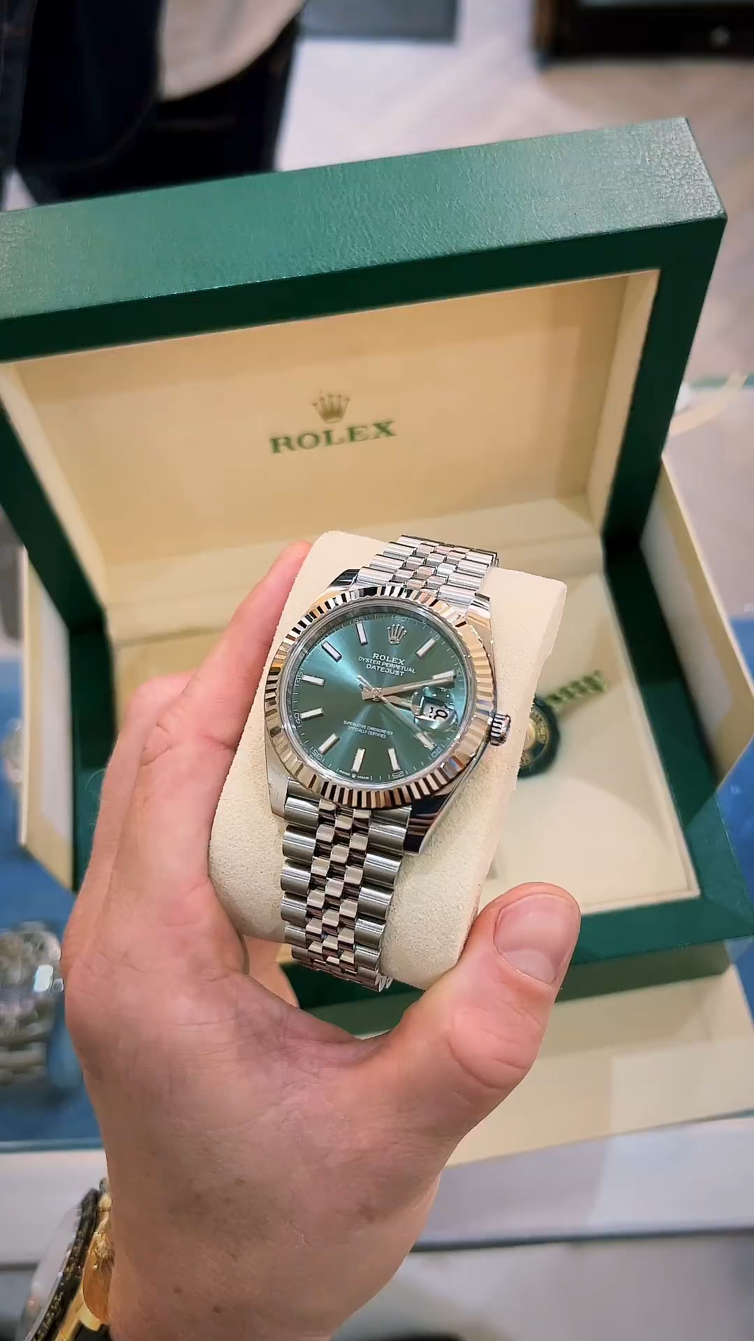 Best Replica Replica Rolex Datejust M126334-0028 1:1 Best Edition VS Factory Green Dial - Colareps