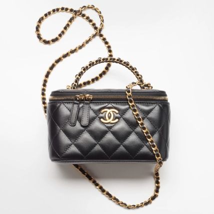 Best Replica Published in CLASSY magazine! CHANELLoved by women all over the world! Chanel Lambskin Vanity Bag - Colareps