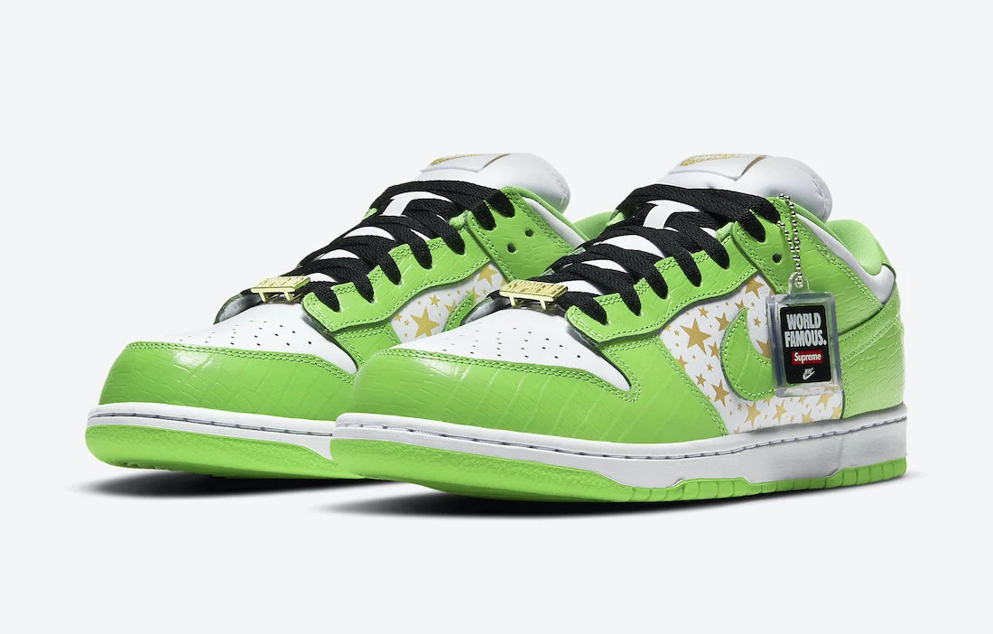 Best Replica Nike SB Dunk Low Supreme Stars Mean Green (2021) - Colareps