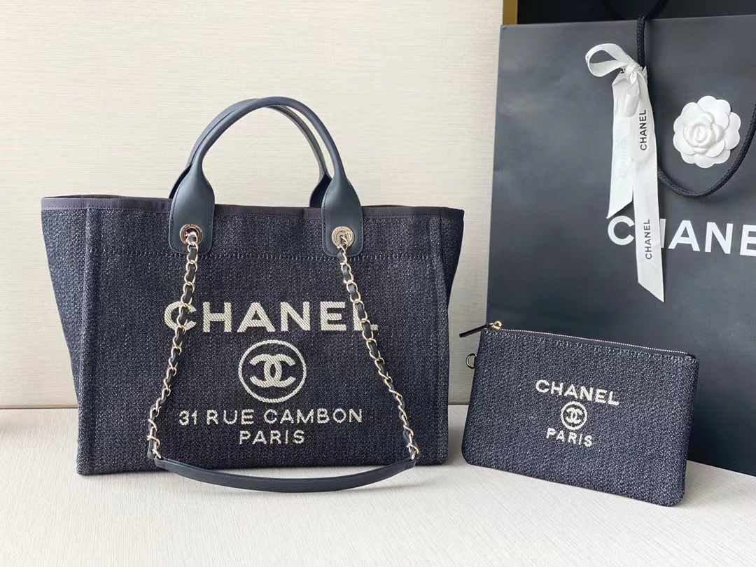 Best Replica Chanel Deauville Tote Boucle Small - Colareps