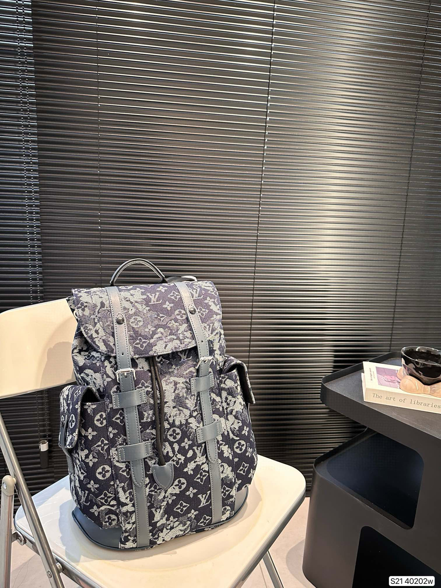 Best Replica Louis Vuitton Robot Backpack - Colareps