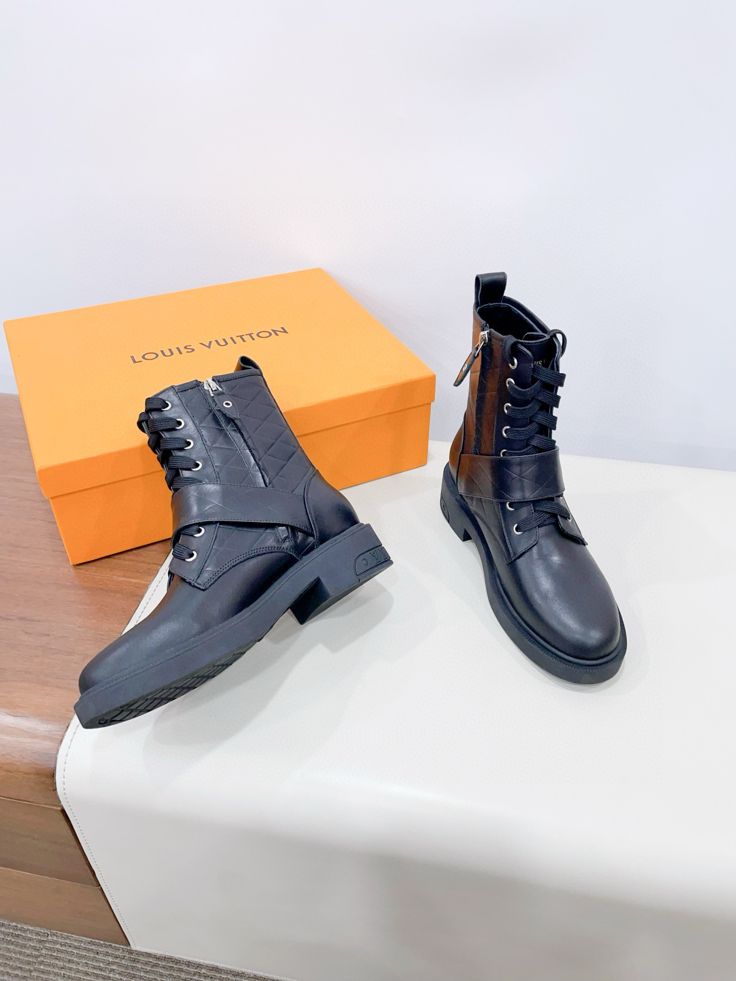 Best Replica LV Beaubourg leather short boots - Colareps