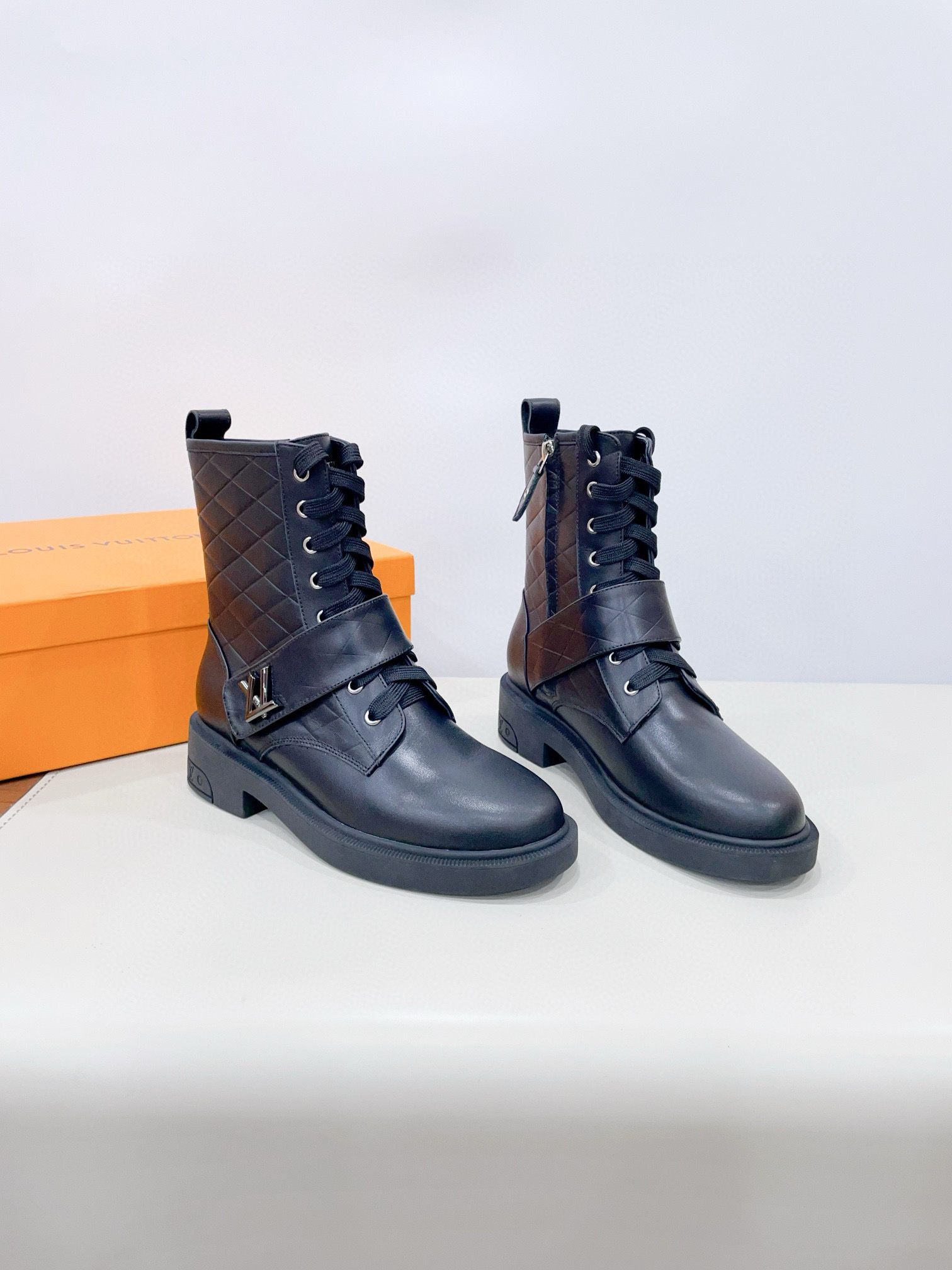 Best Replica LV Beaubourg leather short boots - Colareps