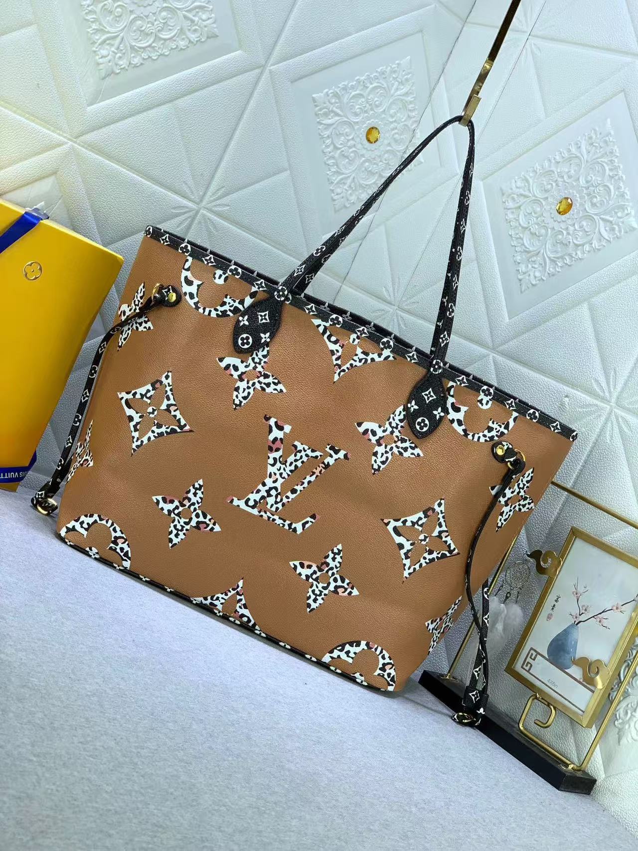 Best Replica Louis Vuitton Monogram Giant Jungle Neverfull MM Bag Replica Yellow M40995 - Colareps