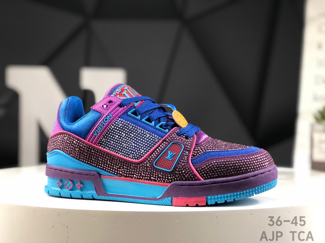 Best Replica Louis Vuitton Trainer Crystal Embellished Sneakers Replica - Colareps