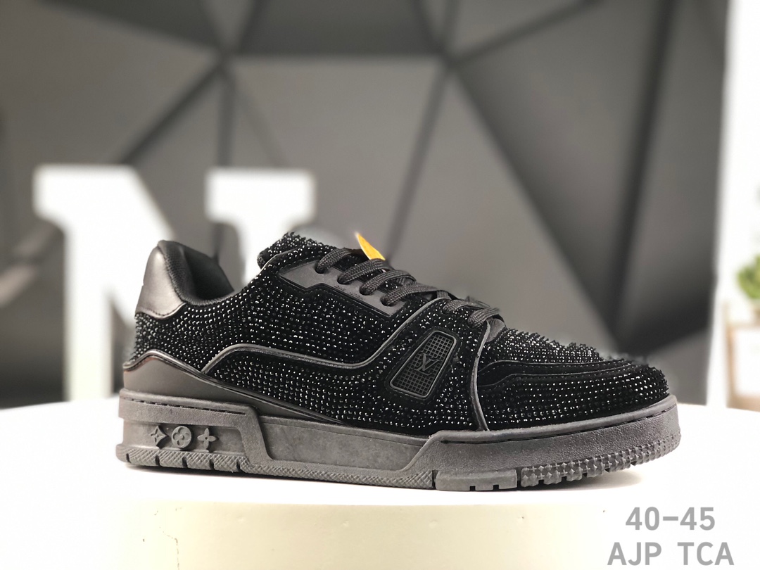 Best Replica Louis Vuitton Trainer Crystal Embellished Sneakers Replica - Colareps