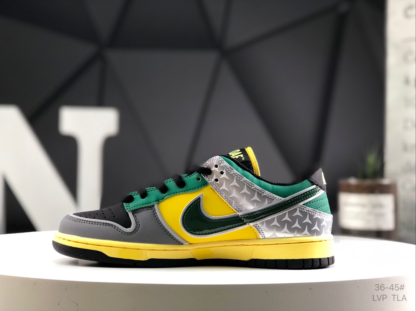 Best Replica Nike SB Dunk Low supreme military green low-top casual sports skateboard shoes - Colareps
