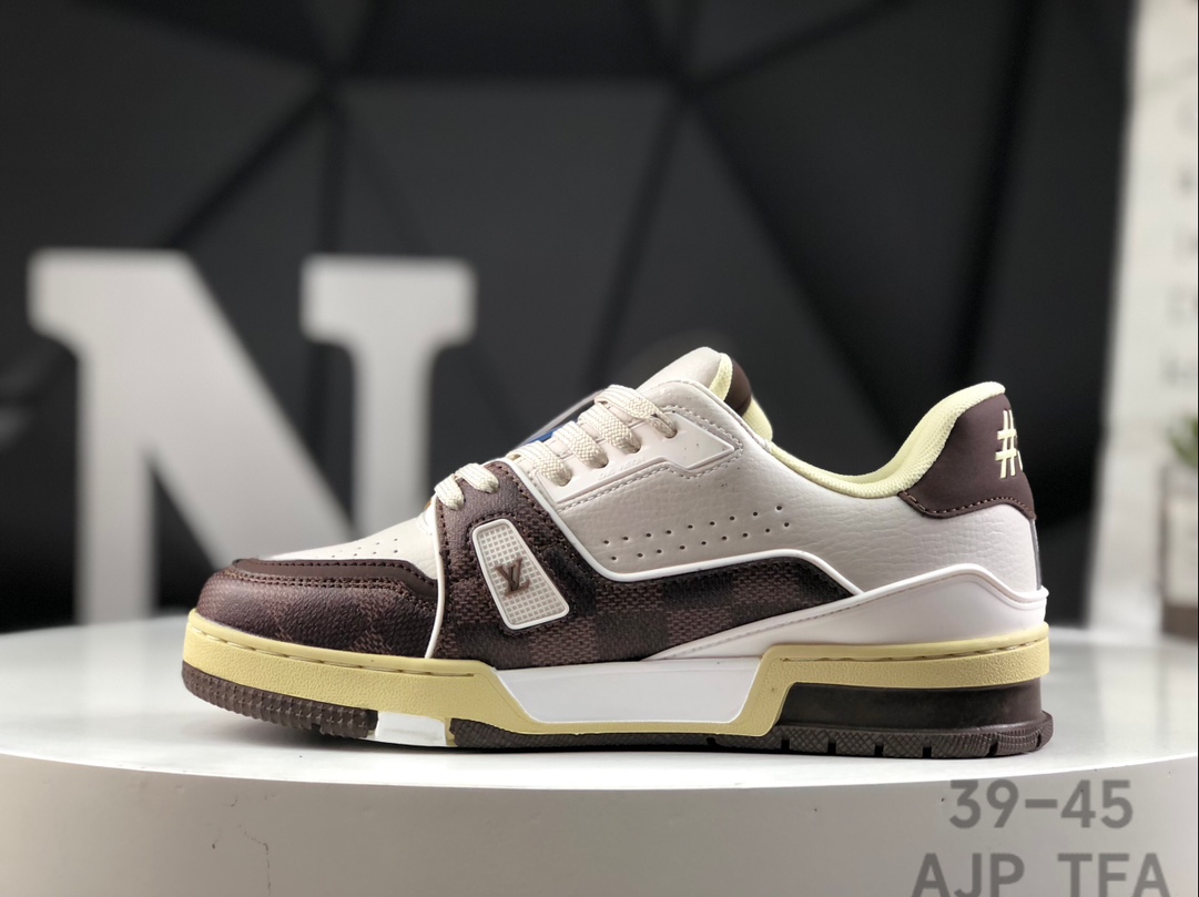 Best Replica Louis Vuitton Trainer Sneaker Low casual sports culture versatile sneakers - Colareps
