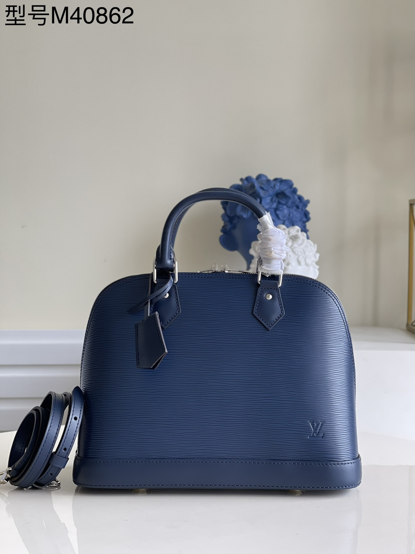 Best Replica Top original M40862 Blue ALMA small handbag - Colareps