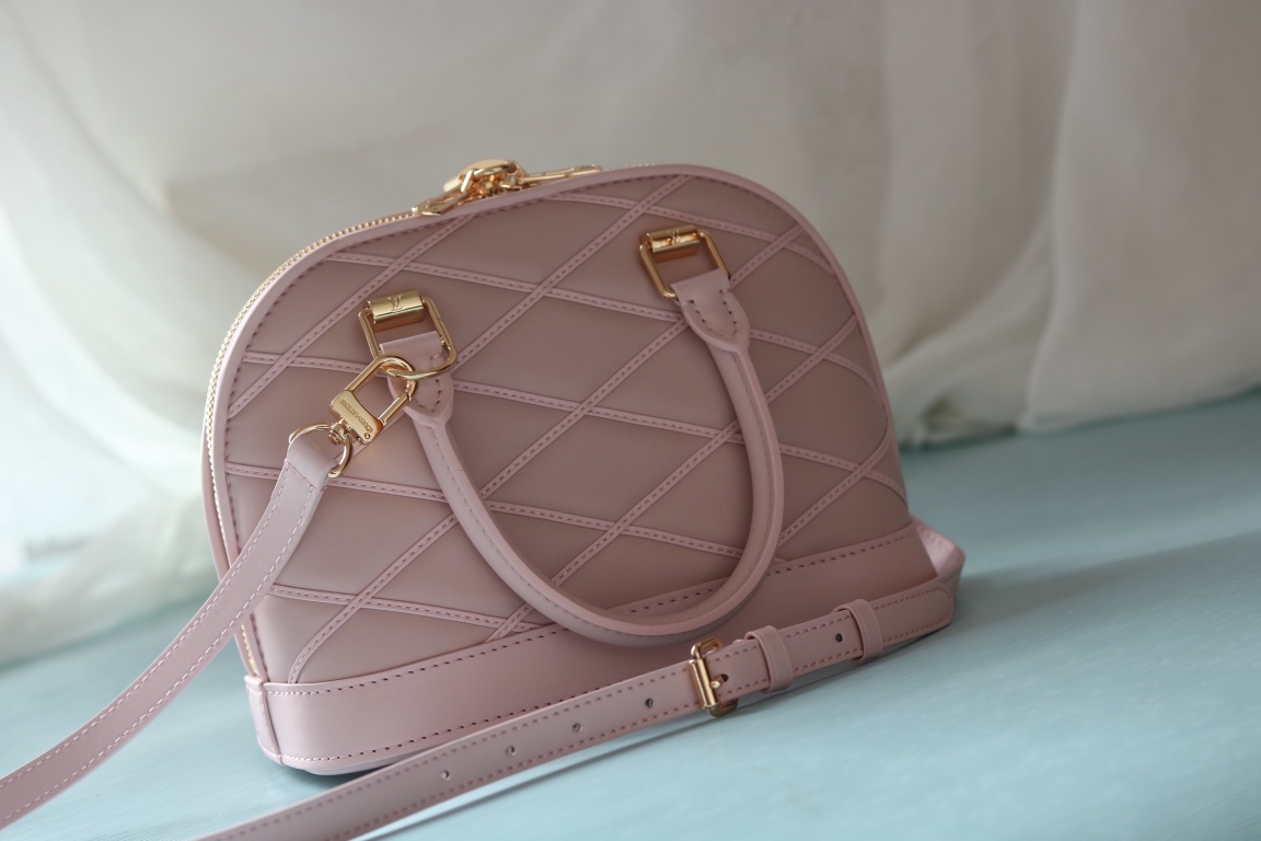 Best Replica Louis Vuitton pink diamond full leather shell bag series Alma BB shell handbag - Colareps