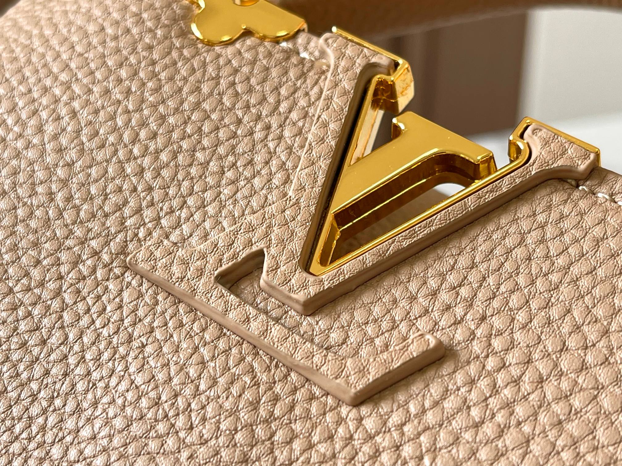 Best Replica Louis Vuitton Apricot Gold Buckle Corolla Hardware Mini Tote - Colareps