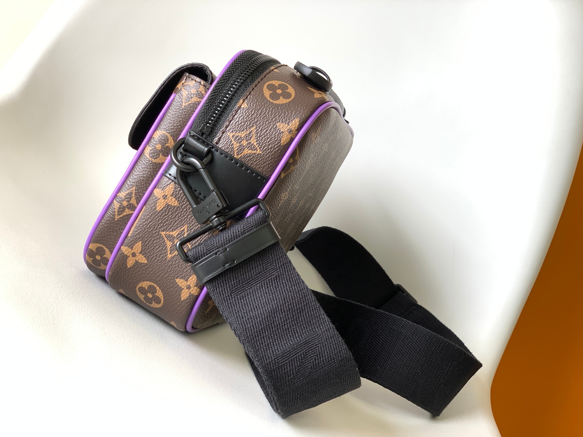 Best Replica Louis Vuitton lock - Colareps