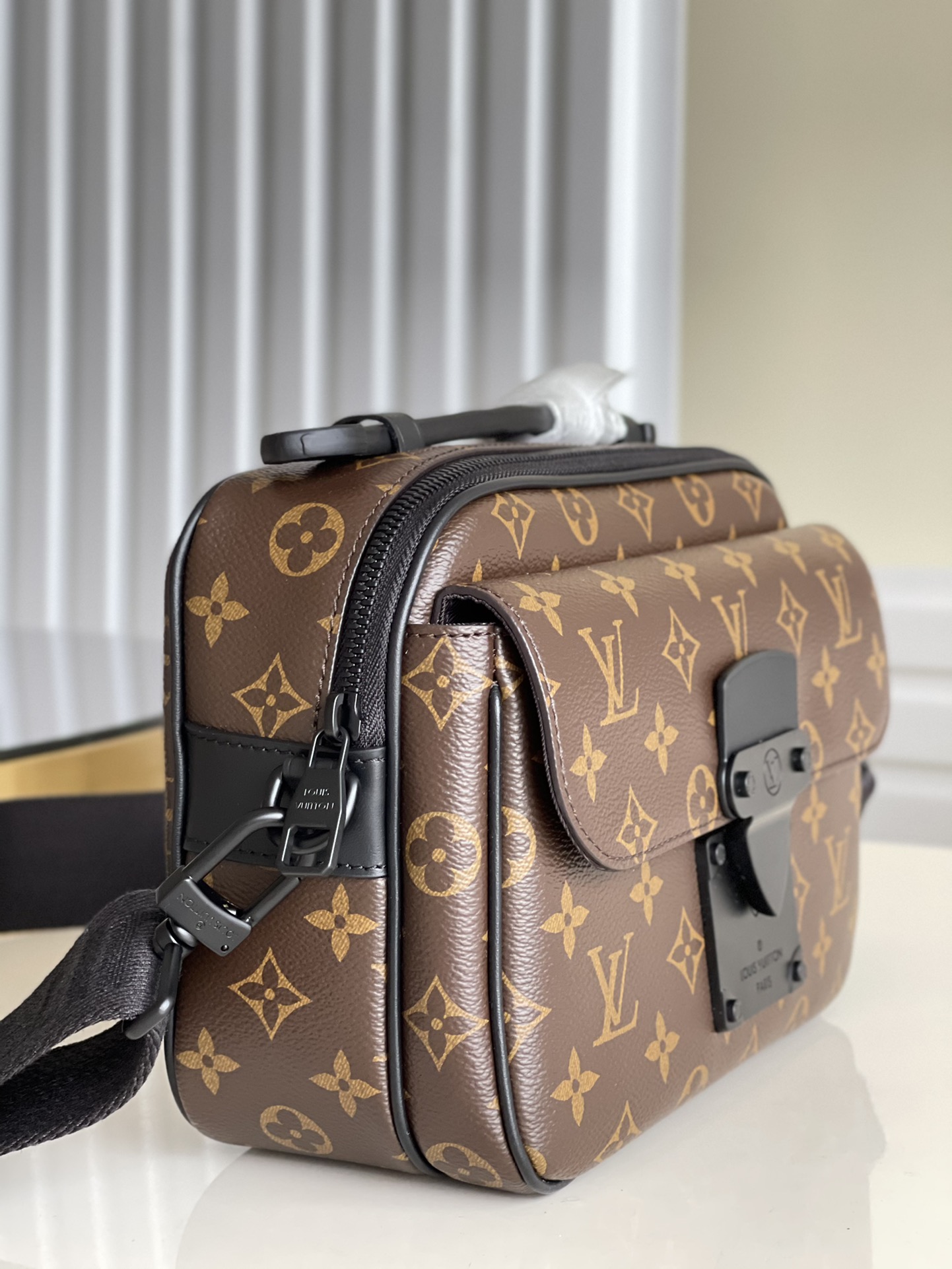 Best Replica Louis Vuitton lock - Colareps